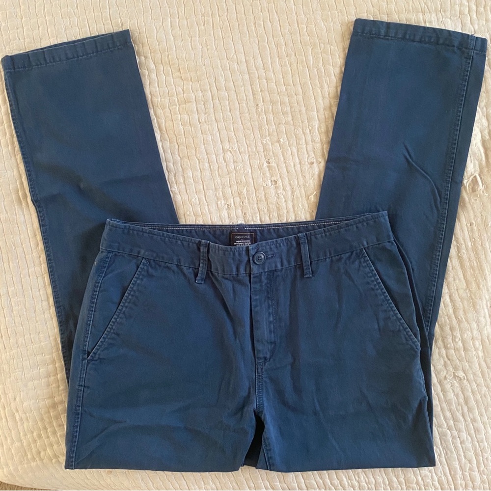 Mens Gap Slim Fit Khaki Pants - 32W 32L